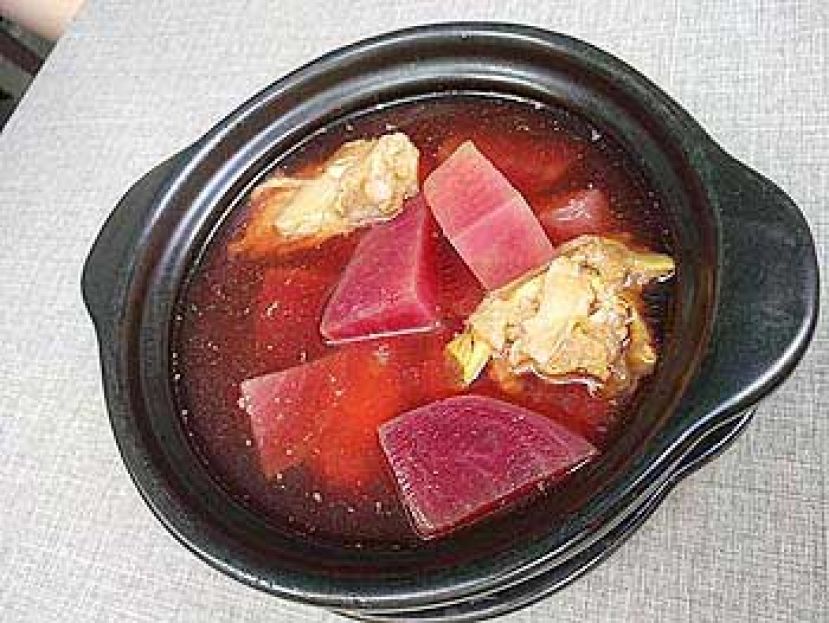 红生地汤，令人垂涎三尺。