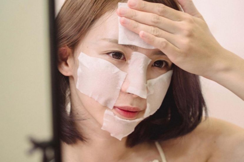 脸部出油量增 医吁少吃甜食