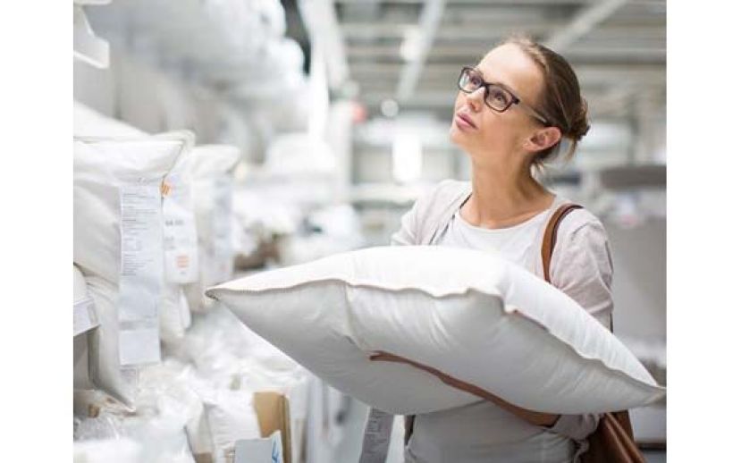 睡错搞出颈椎病！ 枕头和床该怎么挑？