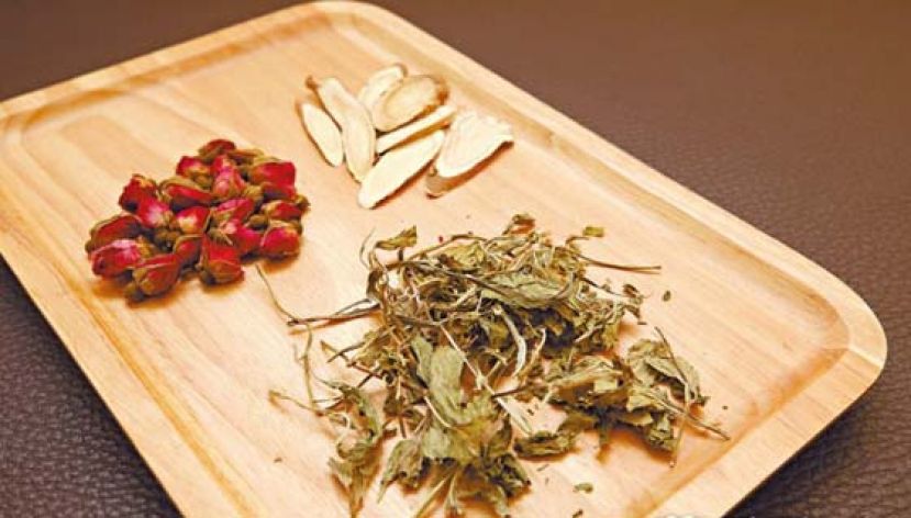 叹冷气易手脚冷　补阳食疗+热敷驱寒