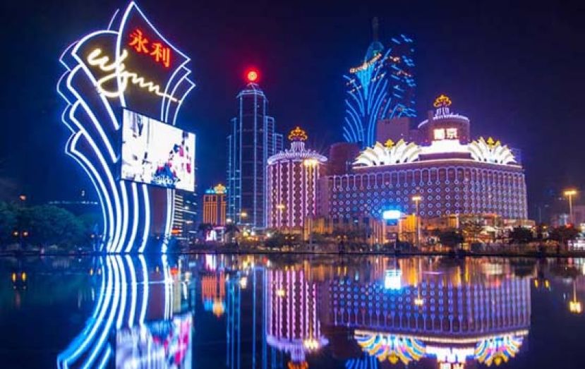 澳门社会稳定可追溯至当地是为中国唯一合法&ldquo;赌城&rdquo;，博彩业为澳门政府贡献80%总收入。