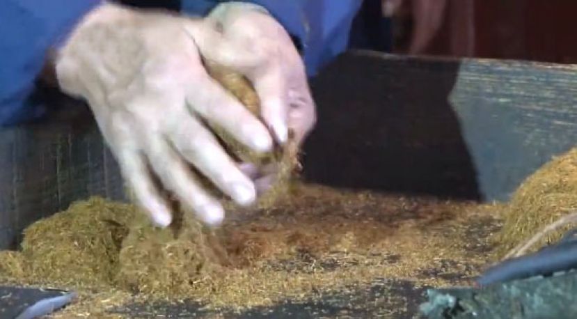 探访江西南丰七旬手工刨烟匠：老手艺见证岁月