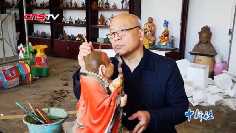 非遗传承人巧手煤渣做彩塑 苦中坚守难留徒弟