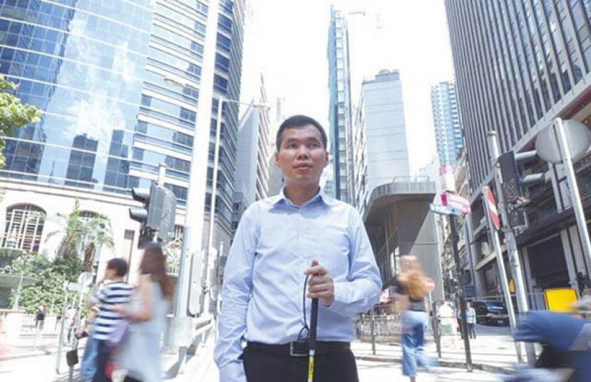 Jason是失明人协进会的财务秘书，他认为视障人士是社会的小众，他们的需要常被忽略。