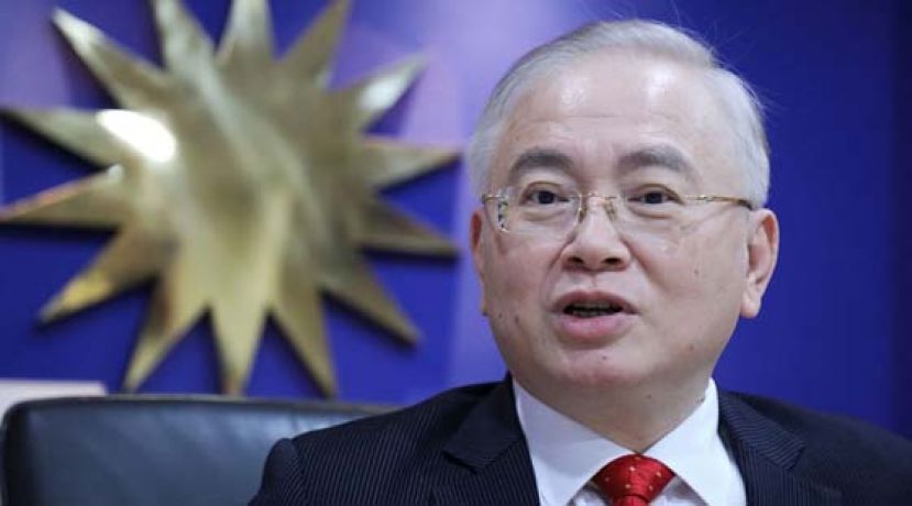 魏家祥不满政府延长南北大道经营权。