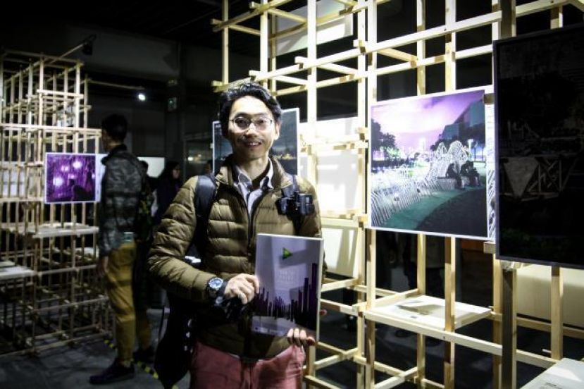 Alvin参加在IAAC举办的公共空间研讨会，他有份参与设计的《声岳》亦于同场展出。