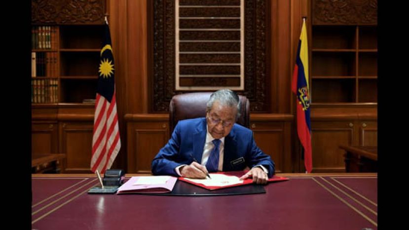 首相敦马哈迪或将暂代教育部长。