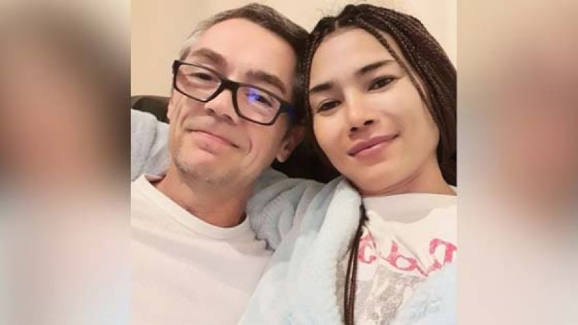 麦拿伦与未婚妻。