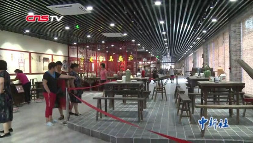 河北农民收藏6000多件民俗物件 建起民俗文化园