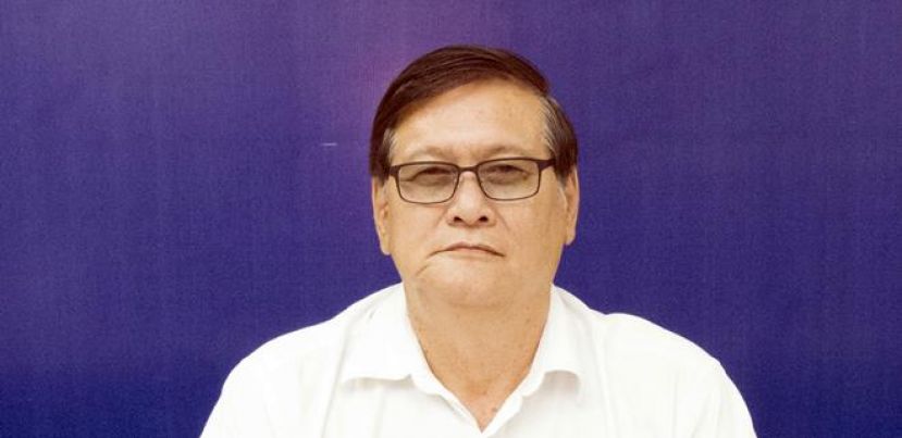 砂人联党组织秘书拿督曾镇江。