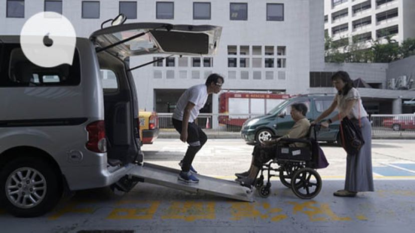 免费福祉车服务，除了可以预约去看医生，还可以预约去逛街吃饭参加聚会，寻回无压力社交。