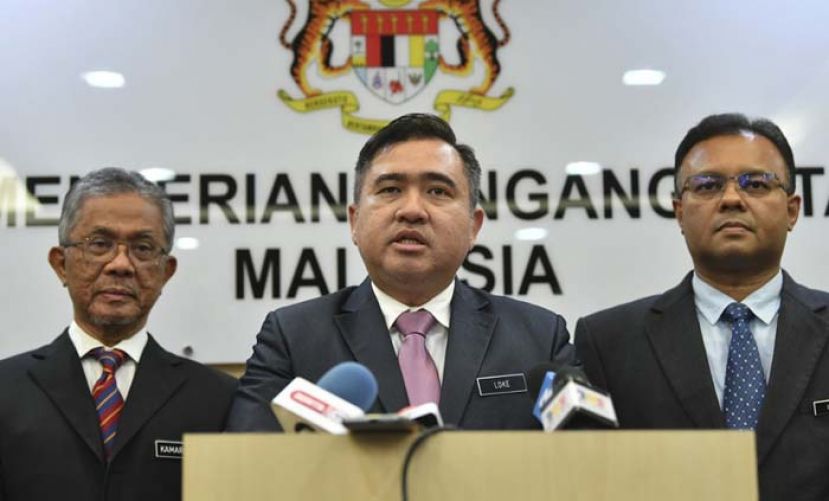 陆兆福（中）：内阁议决严惩酒驾及毒驾行为。