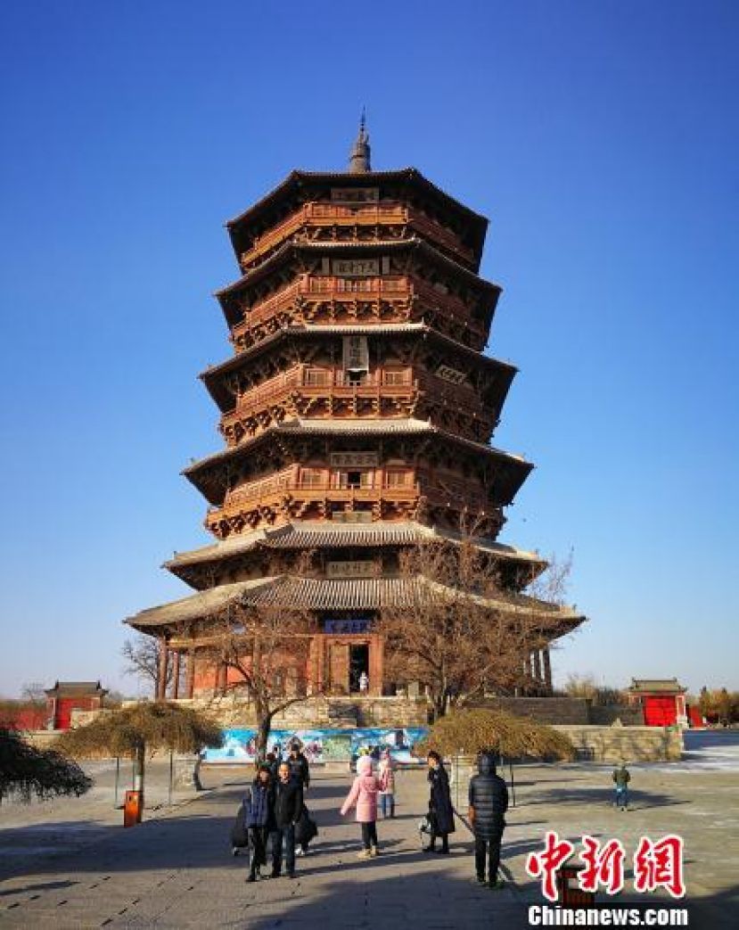 应县木塔与意大利比萨斜塔、巴黎埃菲尔铁塔并称&ldquo;世界三大奇塔&rdquo;。