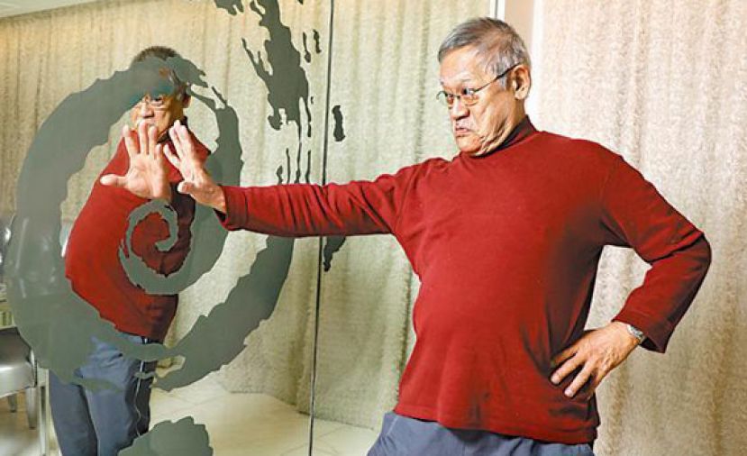 图示：吴耀汉自言79岁仍可享受拍戏，可谓无憾。