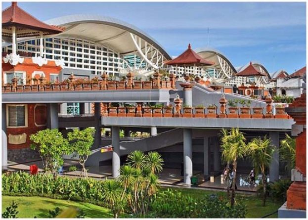 中国派包机到峇里岛，接载滞留当地的中国旅客。