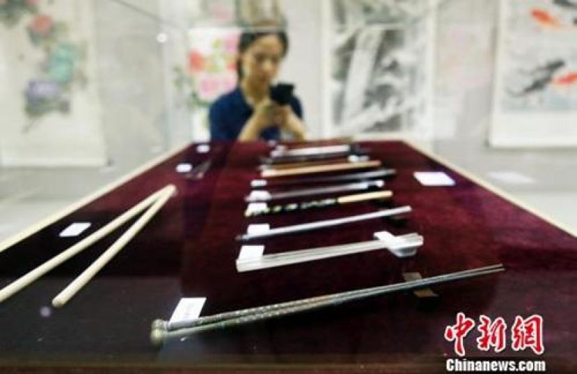 一双筷子的诞生与流行：既是餐具，也是文化象征