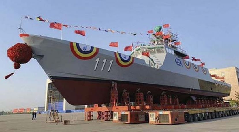 中国向马来西亚交付首艘濒海任务舰。