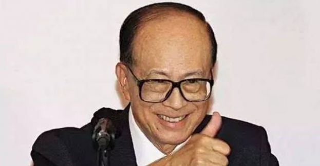 李嘉诚基金会向武汉捐出1亿港元（约5340万令吉）。