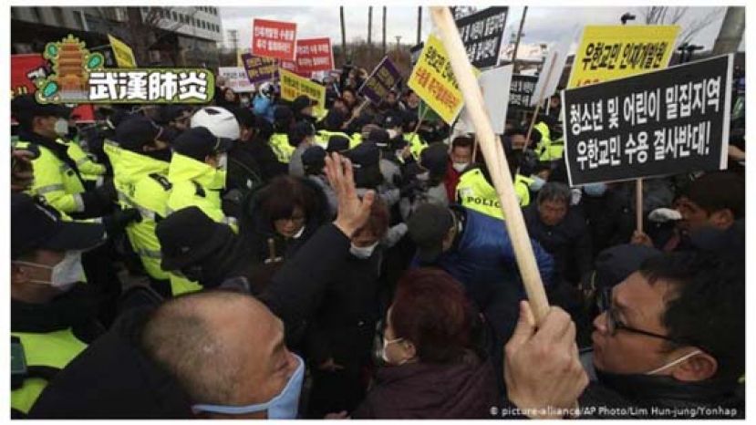 民众周三抗议当区将他们的社区用作隔离营。