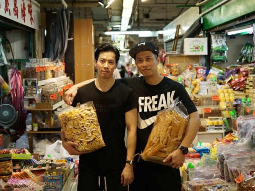 80后兄弟 街市卖零食发围