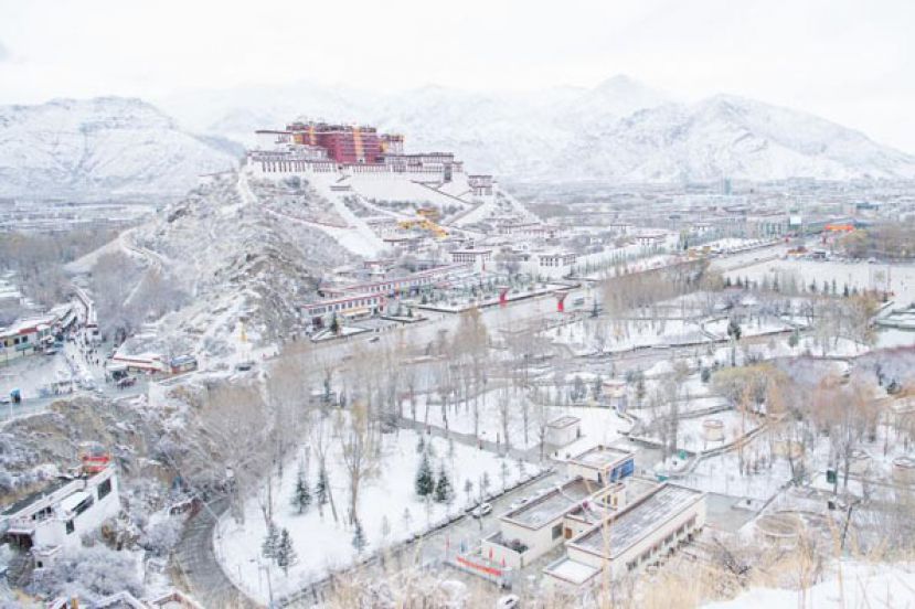 冬日西藏  雪域高原风光旖旎