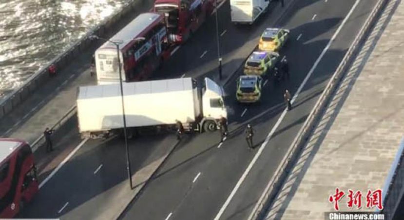 当地时间11月29日，一男子在英国伦敦桥附近持刀行凶伤及多人，被警方开枪击毙。警方认为这次袭击属恐怖主义事件。