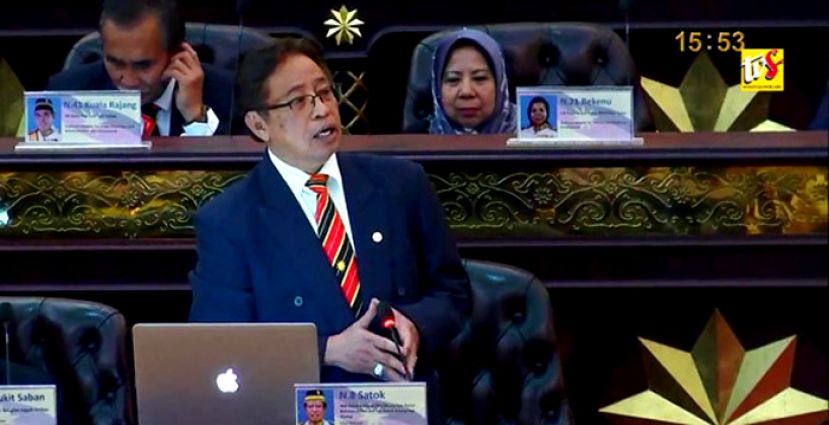 砂首长阿邦佐哈里宣布发放2个月花红给予砂公务员。