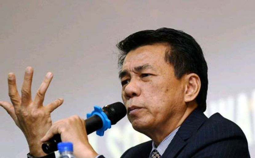 公共服务局总监拿督莫哈末凯鲁。