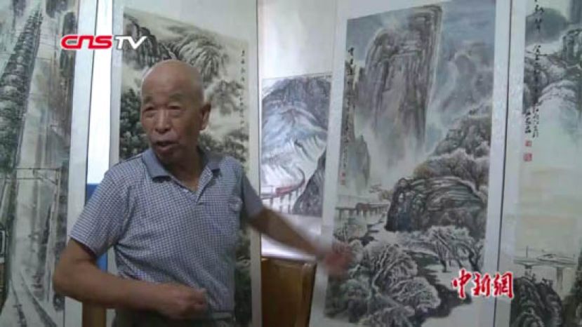 河北七旬退休火车司机痴迷国画 绘就高铁与太行山水相融画卷