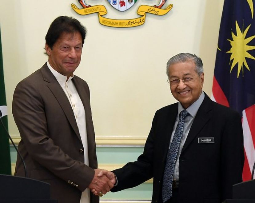 大马首相敦马哈迪欢迎巴基斯坦总理伊姆兰汗到访。