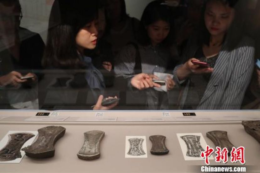 上博特展揭秘中国白银作为货币的发展历程。