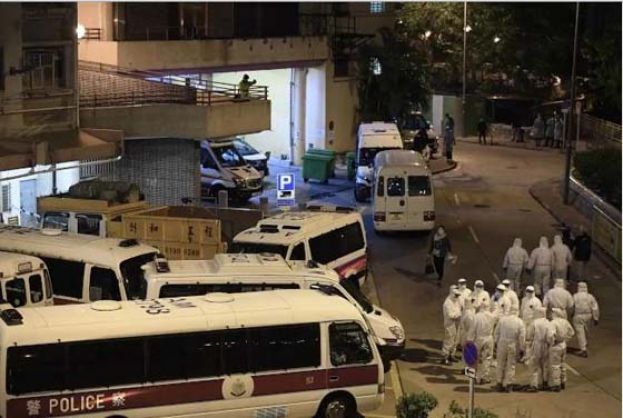 香港康美楼疑出现环境传染，居民须连夜撤离，接受检疫。