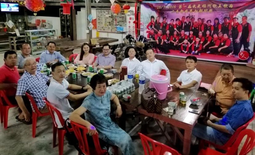 工作坊工委以道地的福州点心美食招待拿督吴标生博士一行人。