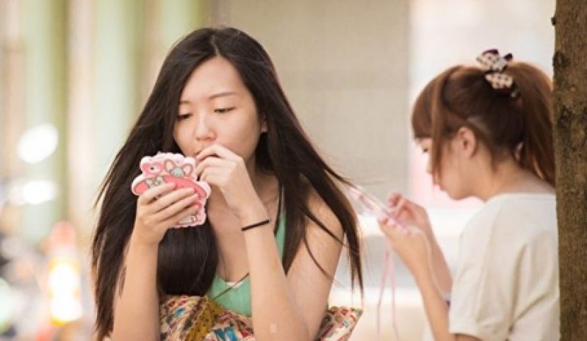 研究：社交媒体影响心理健康 女孩高于男孩